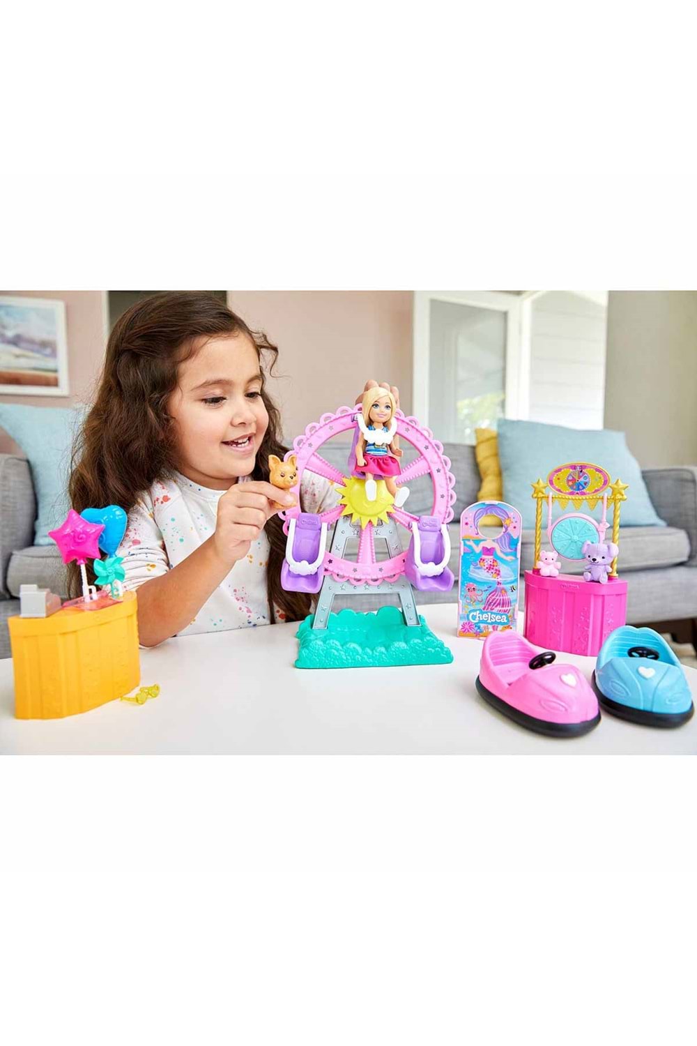 Barbie Club Chelsea Bebek ve Oyun Seti GHV82