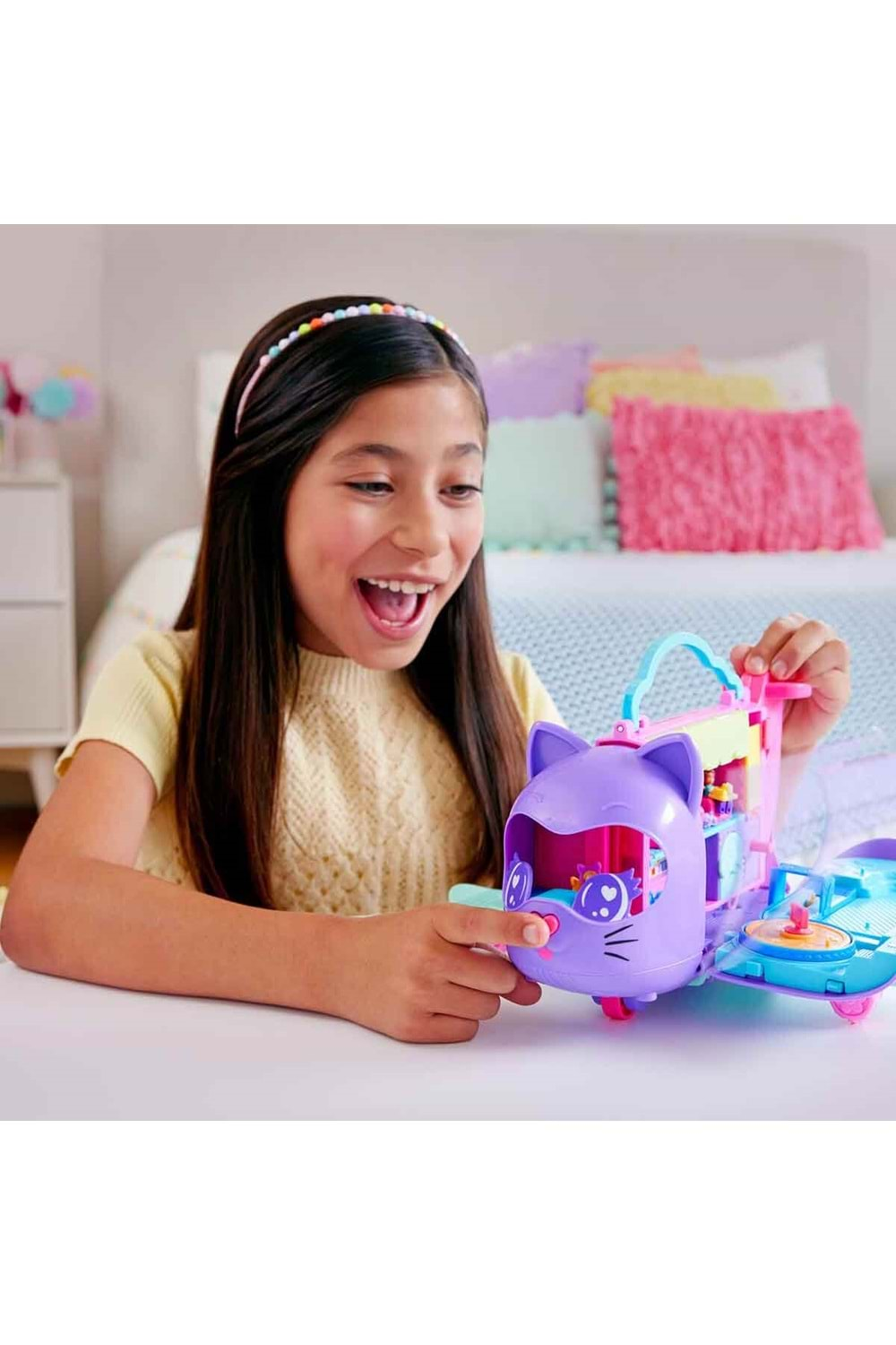 Polly Pocket Minik Kedi Hava Yolları Oyun Seti HWP19