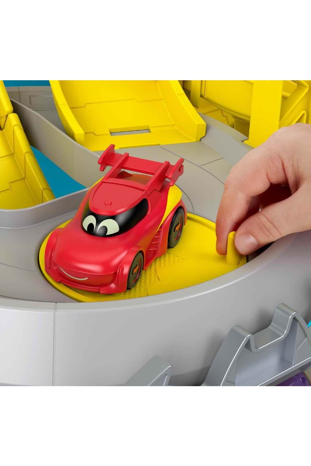 Fisher Price Sesli ve Işıklı Batwheels Batcave Yarışı HNB11