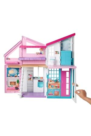 Barbie Malibu Evi FXG57