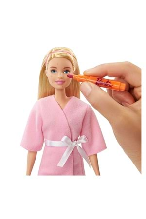 Barbie Yüz Bakımı Yapıyor Oyun Seti GJR84