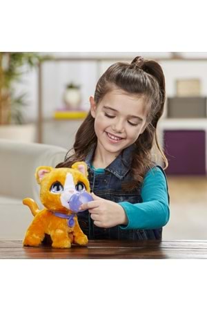 Fur Real Çiş Yapan Kedicik E8949