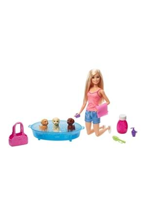 Barbie Bebek ve 3 Yavru Köpekli Oyunu GDJ37