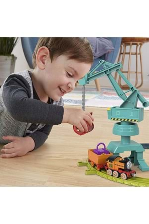 Thomas Friends Nia ve Tess Yükleme Oyun Seti HHV80