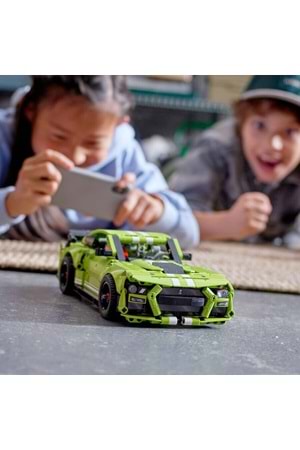 Lego Technic Ford Mustang Shelby GT500 * 42138