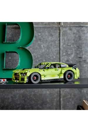Lego Technic Ford Mustang Shelby GT500 * 42138
