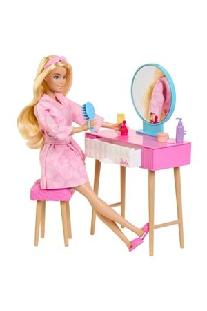 Barbie nin Yatak Odası Oyun Seti HPT55