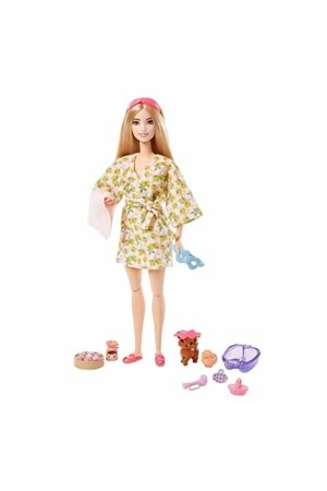 Barbie Spa Günü Bebekleri HKT90