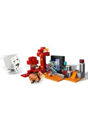 Lego Minecraft Nether Geçidi Pususu 21255