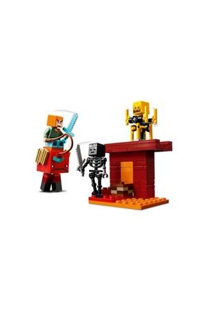 Lego Minecraft Nether Lav Savaşı 21266
