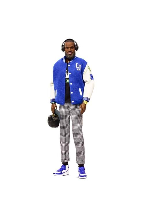 Barbie Signature LeBron James Kenbassadors Bebek HRM33