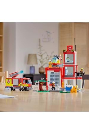 Lego City İtfaiye Merkezi 60320