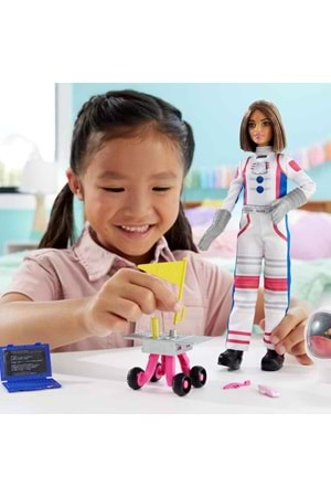 Barbie Deluxe Astronot Kariyer Bebeği HRG45