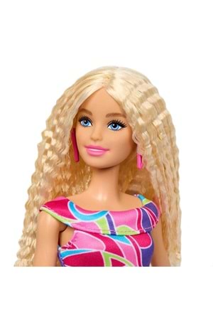 Barbie Renkli Elbiseli Büyüleyici Parti Bebeği HRH20