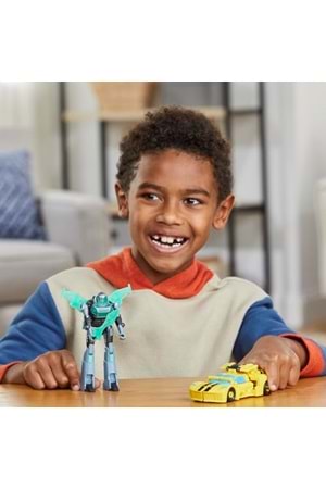 Transformers Tek Adımda Dönüşen Bumnlebee ve Mo Malto F8439